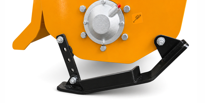 Bolt-locked side skids with adjustable depth