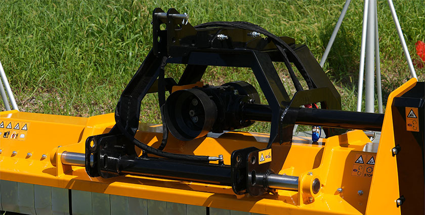 Three-point linkage mounting