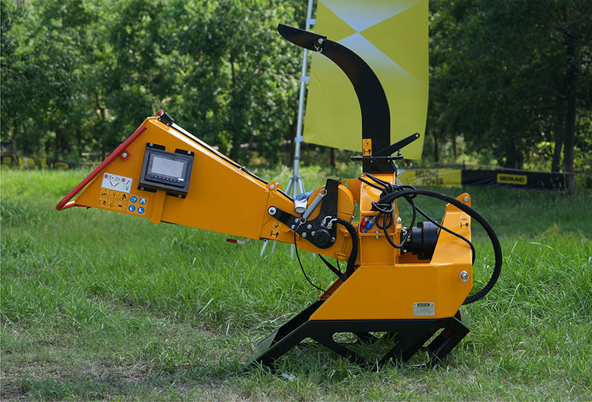 WOOD CHIPPER